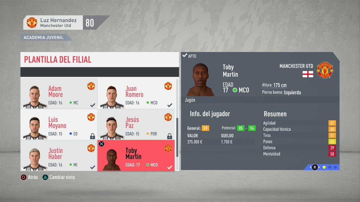 Este juega desnudo... literalmente.