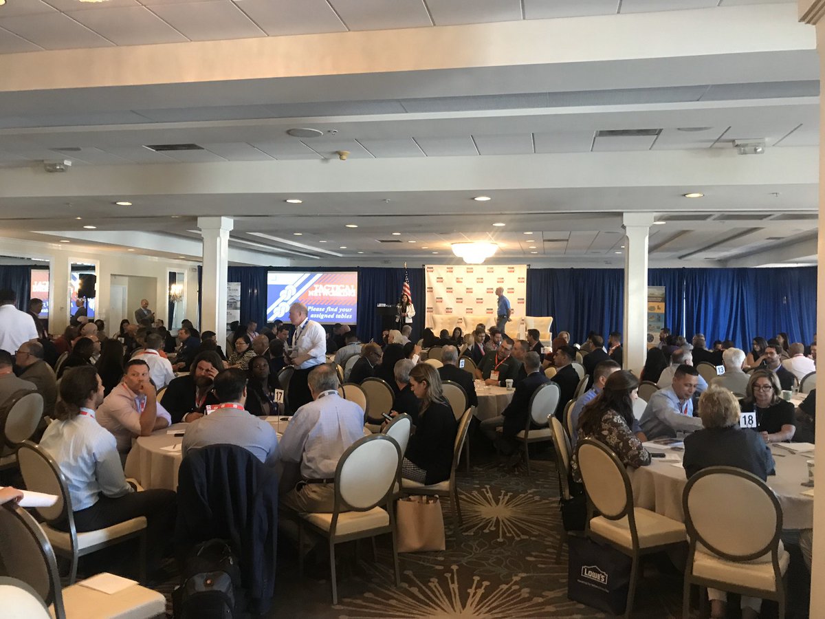 USVeteransMag's tweet image. A quick snap of the crowd taking in a Tactical Networking session Live at #VIBinSD2019  #VIBNetwork 🇺🇸🦅