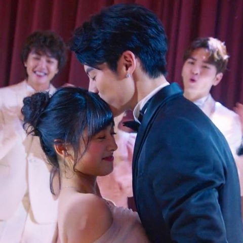 Not Dao Ming Si and Shan Cai anymore... *Let me remind you that this is an UNSCRIPTED KISS* #DiYueisREAL  #DylanWang  #ShenYue