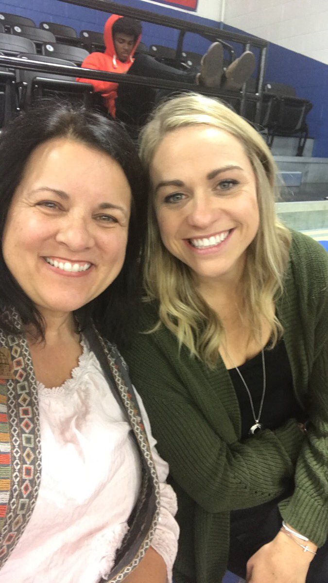 So happy to see my girl @tayvcole today. @lwc_online Cheering on @BlueRaiderHoops 💙