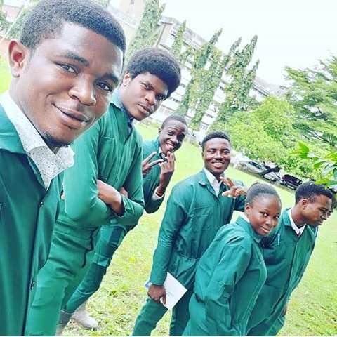 Avms_unibadan's tweet photo. 1st day of lectures..
1st day of clinics...
Your noble vet.medics are back✌😎
#vetsintraining #clinics #newsemester #avmsui #veterinarians

@__Ajibola__ @Dare_franklyn @steveoye81 @AvmsUnilorin @codesmear https://t.co/39Iosxu4W4
