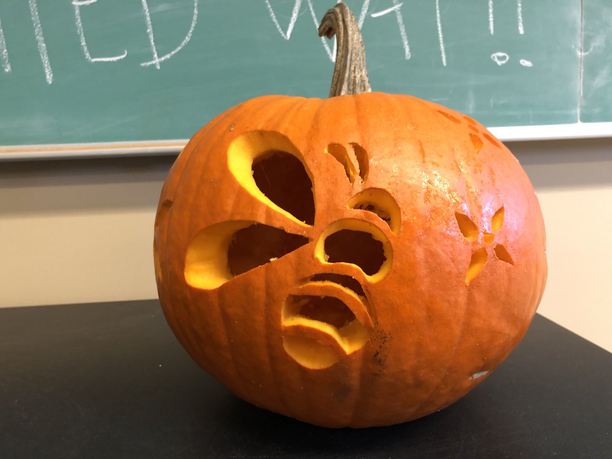 1in3mouthfuls's tweet photo. A few of us took a break and participated in the @UofG_SES Pumpkin Carving for United Way event today. Pretty pleased with how our spooky #pumpkin turned out! #beescared 🐝🎃 https://t.co/xs5FT2e1ZM
