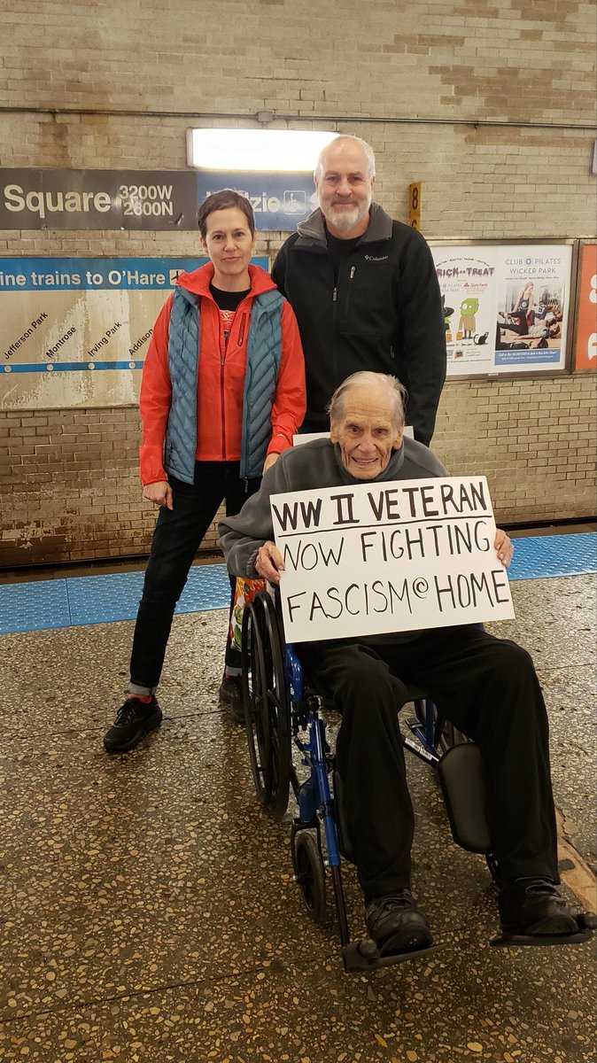 NicholsUprising's tweet photo. I am π― percent with this guy!
#ChicagoTrumpProtest https://t.co/k66blm6ub8