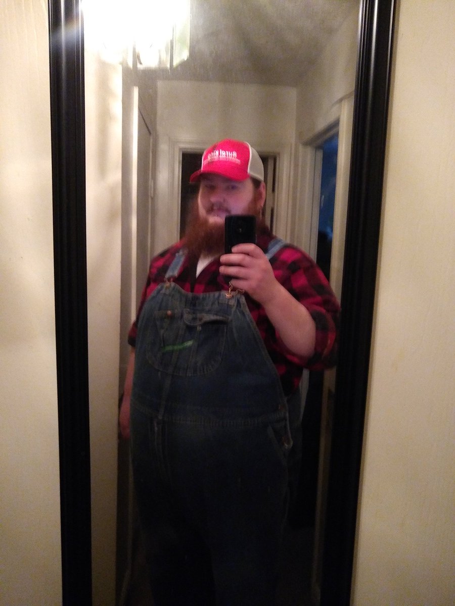 bsigil's tweet image. You went to a Halloween party the other daaayyyy... #letterkenny #squirrelydan #pitterpatter