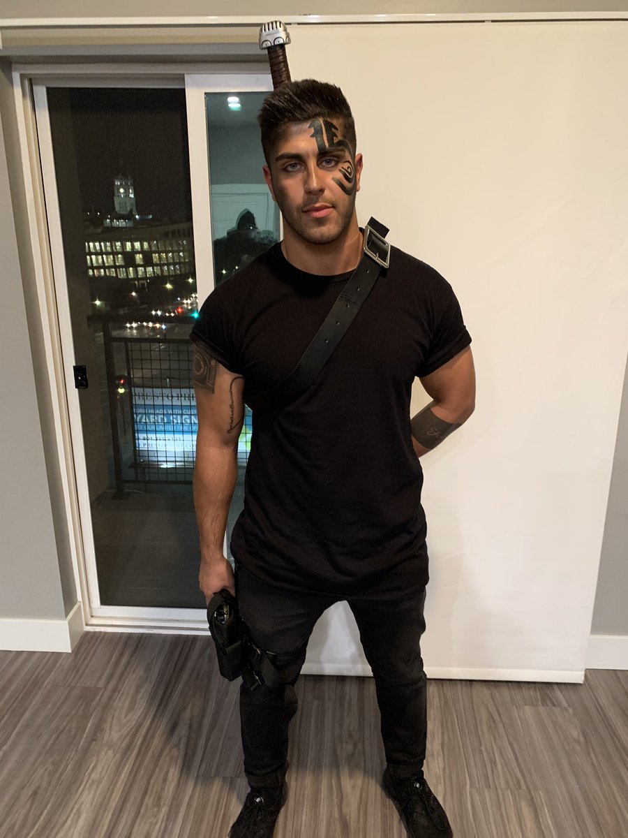 bighus91's tweet photo. Get Freaky 2019 😊 #Halloween #getfreaky #halloweencostume #the100 #grounder https://t.co/B1qi8TBhVh