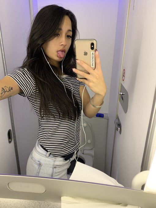 When there&rsquo;s great lighting, take a picture😎💙 https://t.co/GP4a01kbmw