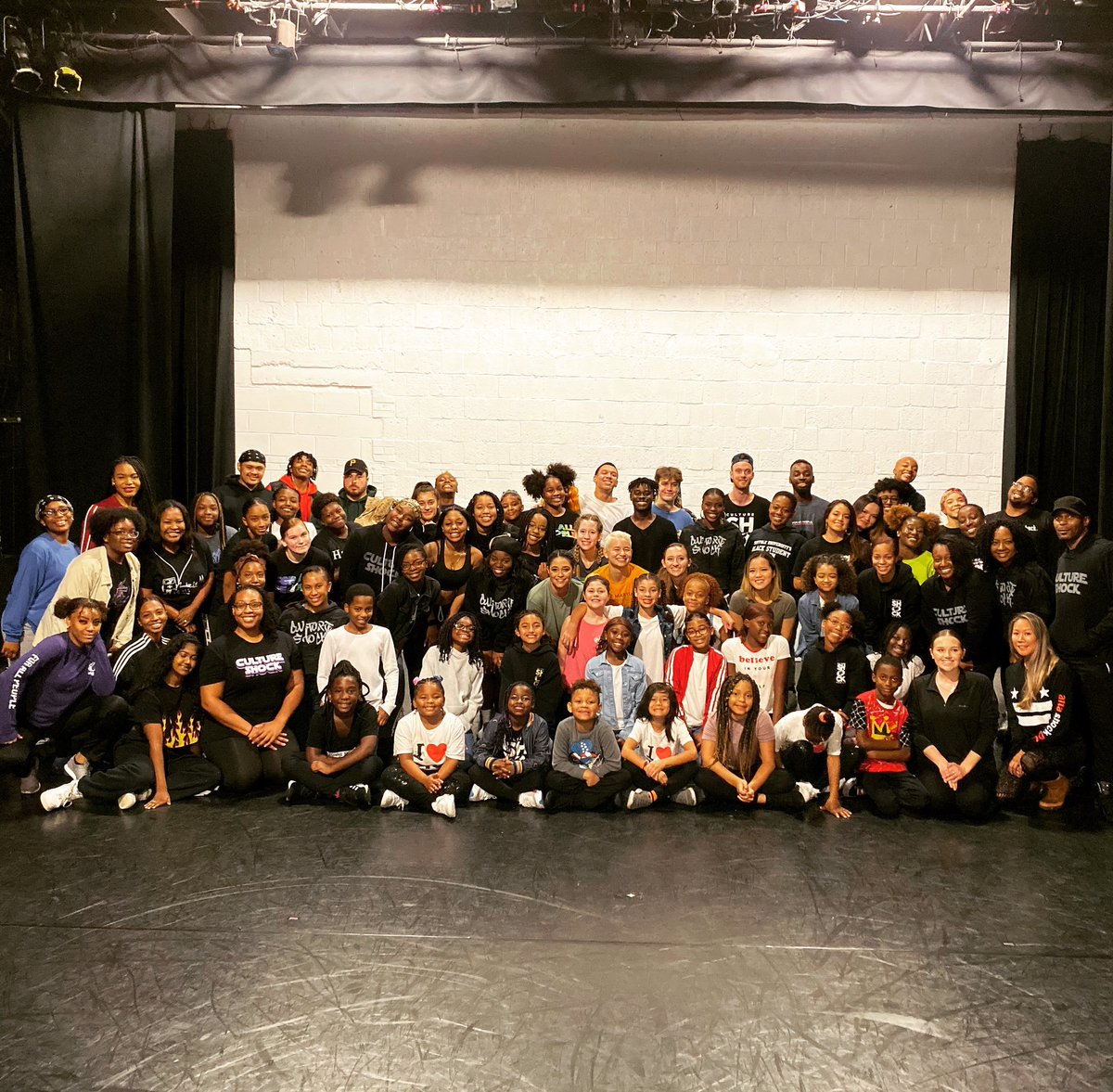 CultureShockDC's tweet photo. Full VOL V: Home cast!!! Thank you all for the support and amazing job of each and every dancer that performed this weekend! 💟 #CSDC17 #cultureshockdc https://t.co/wchteKCdZf
