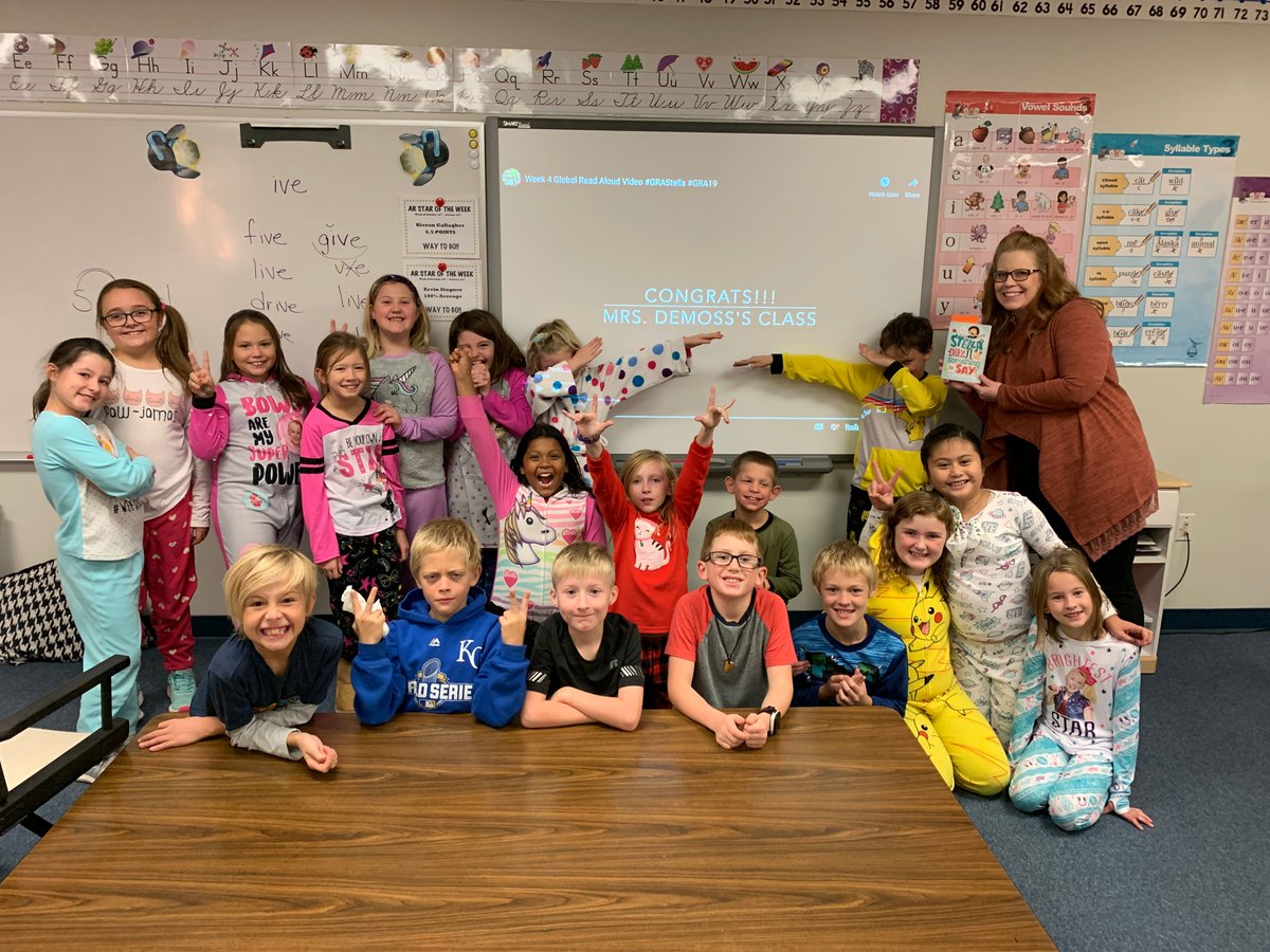 techytamara's tweet photo. Congrats to @Cinde34's 3rd Grade Class! They just won a copy of "Stella Diaz Has Something to Say" &amp; an ADVANCED copy of @andominguez's NEW book: "Stella Diaz Never Gives Up!" #GRA19 #GRAStella @InmanSchools #MaximizingResources #GratefulHeart #TeutonPride https://t.co/MecalZZm36