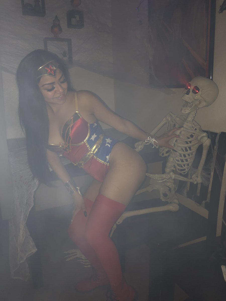 DamnItElisa's tweet image. This is us now🙈 life comes at you fast🙊