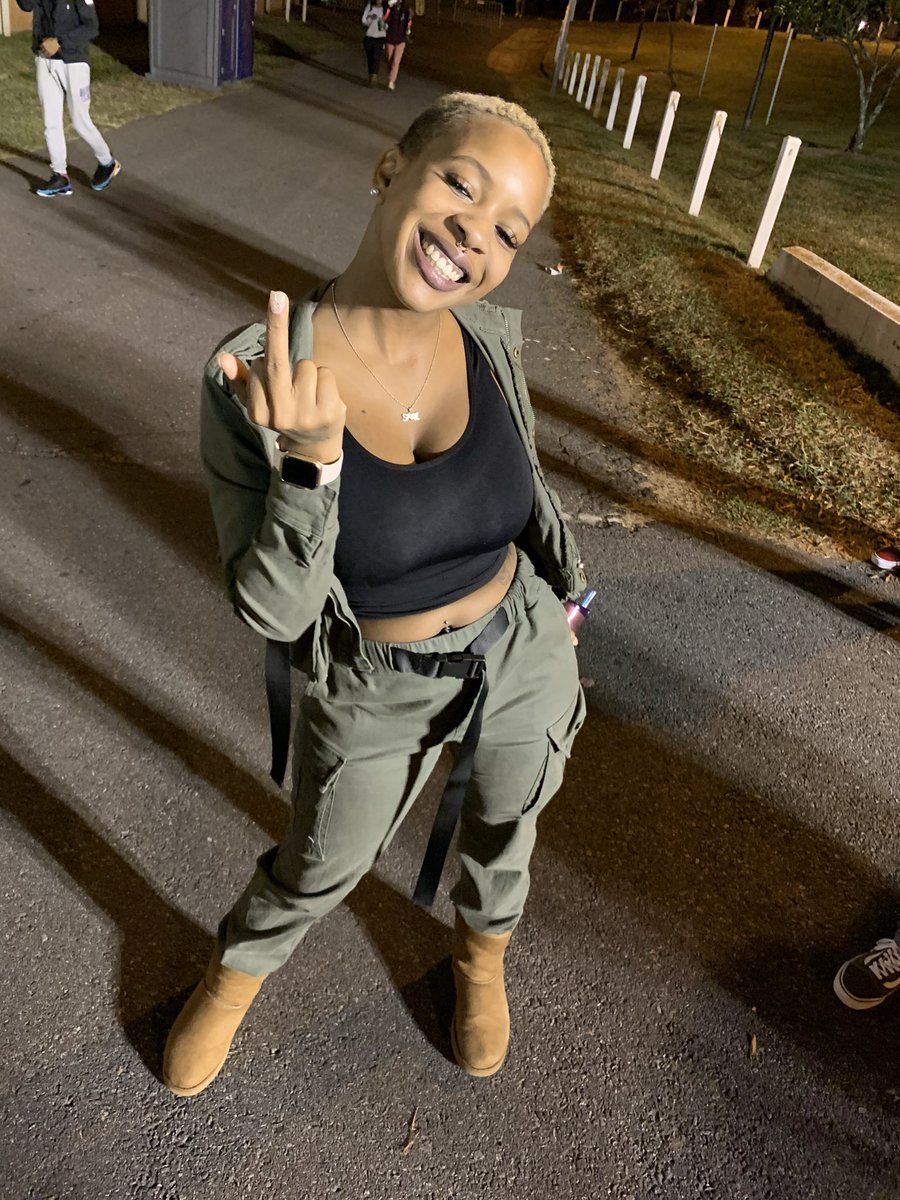 real_sunshineee's tweet photo. I been drunk since this day right here 😂😂😂 #jcsuhc19 https://t.co/57X1qLpB2C