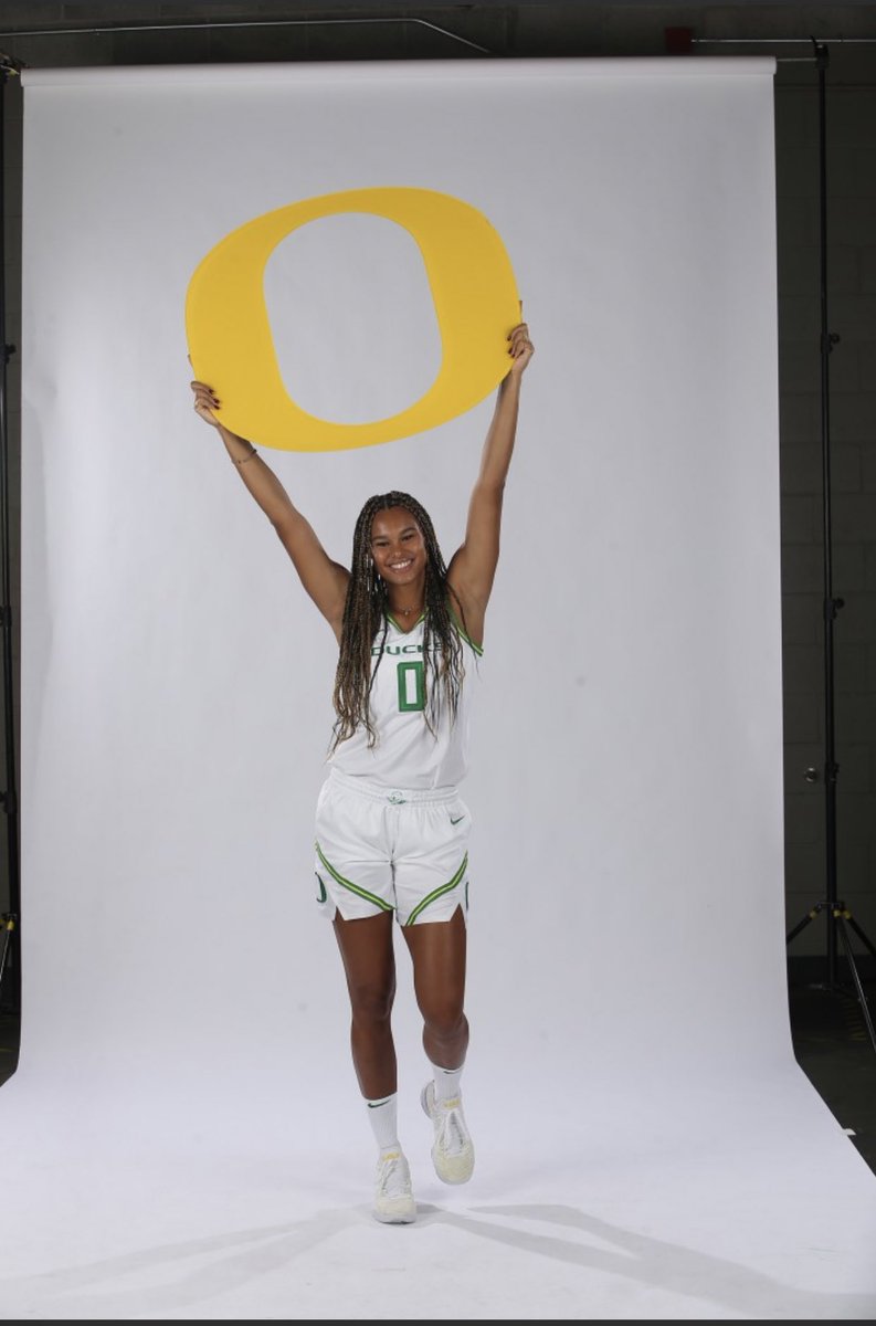 satou_sabally's tweet photo. Season is coming 🥶 #ScoDucks https://t.co/CzUpSXY19P
