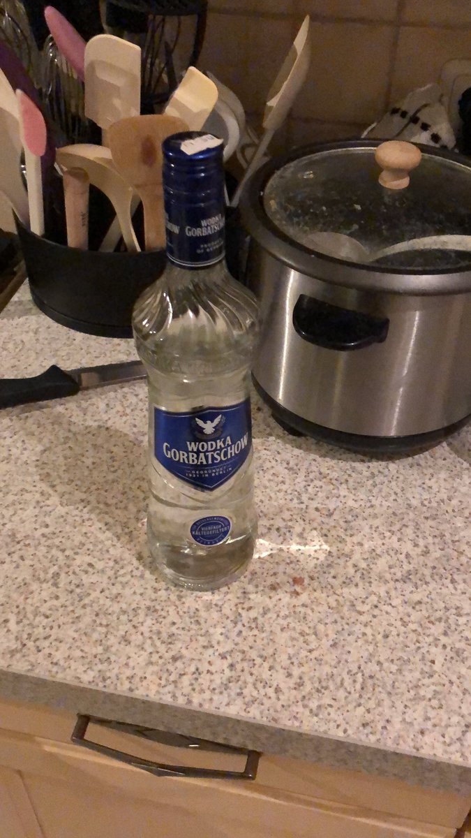 putoloco92's tweet image. heute wird ehrenlos