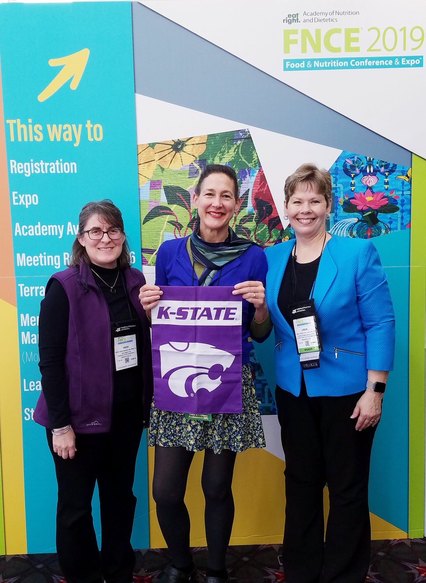 These two brilliant dietitians and educators tirelessly inspired and guided my steps through my successful completion of the online DPD undergraduate program at Kansas State University. They continue to mentor me today and I'm so happy to finally meet them!

#FNCE <a href="/KStateFNDH/">K-State Food, Nutrition, Dietetics and Health</a>