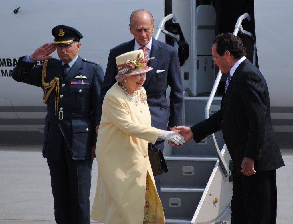 Albrecht4KitCon's tweet image. Thx #KitCon constituents for the honour of serving as your MP for almost 14 years! Thx for the hundreds of phone calls, messages, cards and personal chats expressing your thanks to me and my staff! Special thx to my dedicated staff who served so faithfully! #blessed #grateful