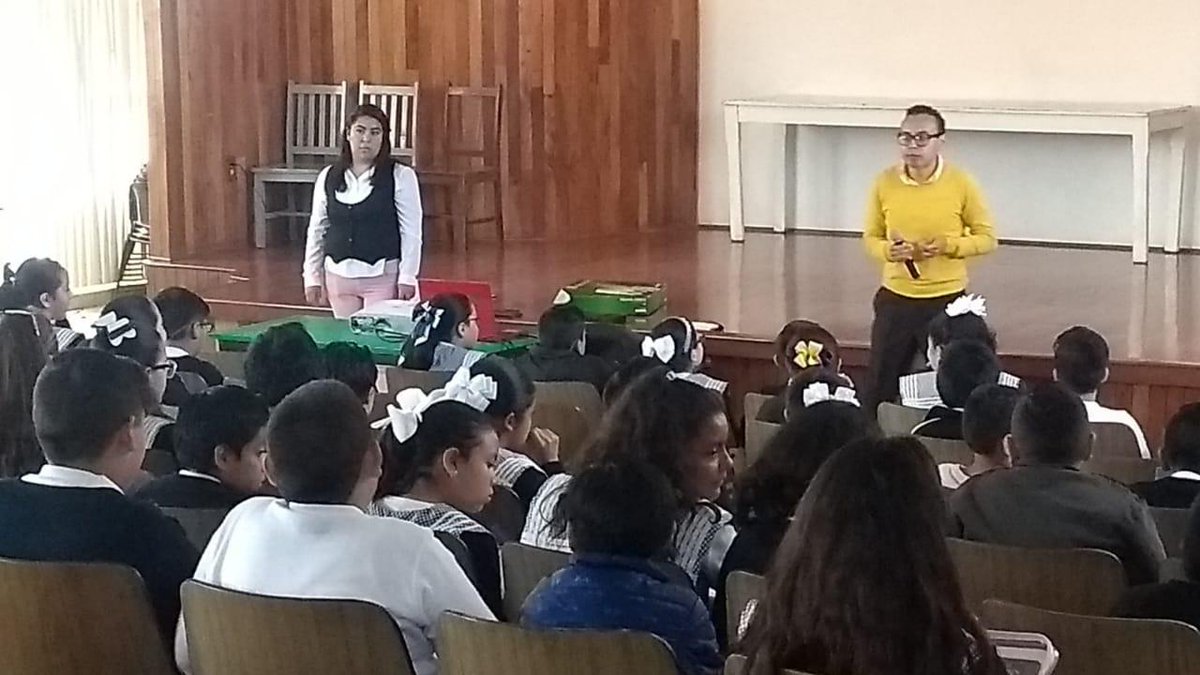 dramariajoseb's tweet photo. Para prevenir actos violentos y #bullying en las escuelas de #TolucaCapital personal de la #DefensoríaToluca imparte el taller "Atención a la violencia escolar y derechos humanos en la niñez". Fomentar ambientes pacíficos es un compromiso de @TolucaGob #JuntosEsPosible https://t.co/8M6PA7todj