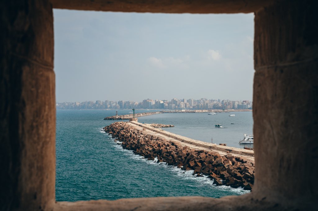 mrmbymarkotadic's tweet photo. Ako me neko traži nisam tu, jurim istoriju na ulicama Aleksandrije! 🇪🇬 Aleksandrija je grad sa dušom, dokaz da se istorija ma koliko neki to žarko želeli ne može obrisati, spaliti ili uništiti... Ona ostaje tu da živi sa nama! #MrMbyMarkoTadic https://t.co/xALrVJRqDO