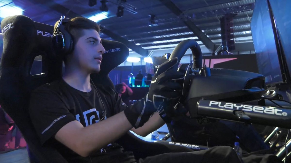 Queremos felicitar a @facududulec por consagrarse campeón de <a href="/g_challenge/">Logitech G Challenge</a> 🏆 y con este título, viajará rumbo a Los Angeles para participar en el McLaren Shadow donde luchará para convertirse en piloto de pruebas de Mercedes-Benz. 🏎️🇦🇷