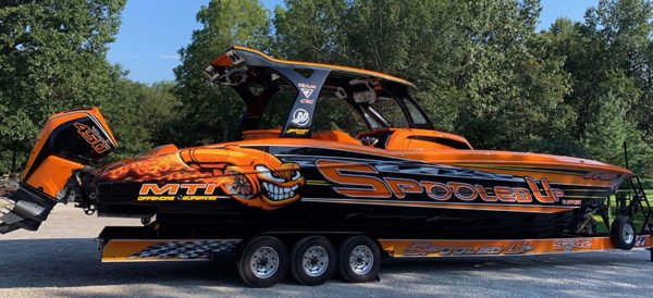 mtiboats's tweet photo. Getting an incredible, powerful #MTI 🚤 is one thing, but to put a creative spin on it is another level. Click to find out how #MarkMorris🙍‍♂️&amp; his team at #VisualImagination spent about 600 hours⏰designing &amp; #Painting🎨this #MTIV42. ➡️https://t.co/xZPuQOosSa https://t.co/CGfKalu3Xa
