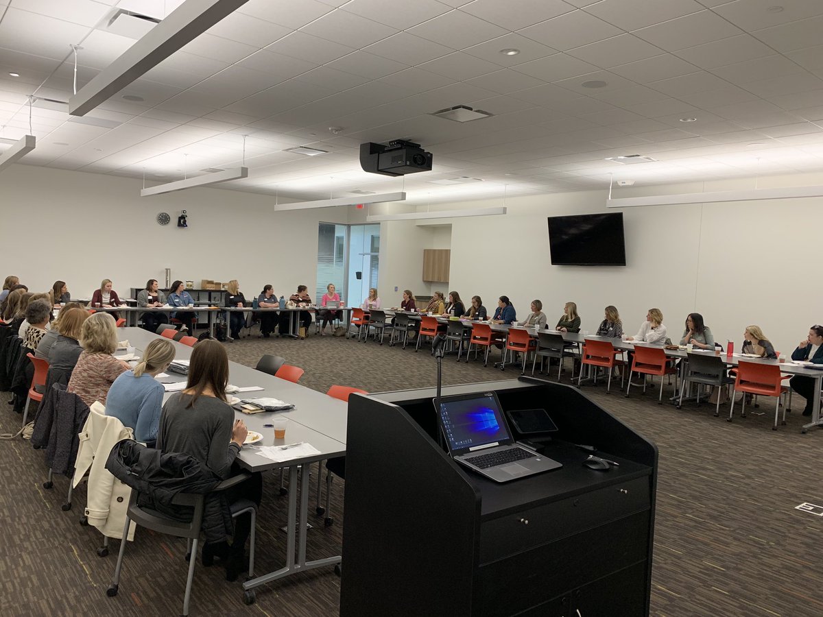 NAWICDesMoines's tweet photo. What a great turnout at today's business meeting. We had a record number of guests and new members! https://t.co/ilsrBSJ1kM