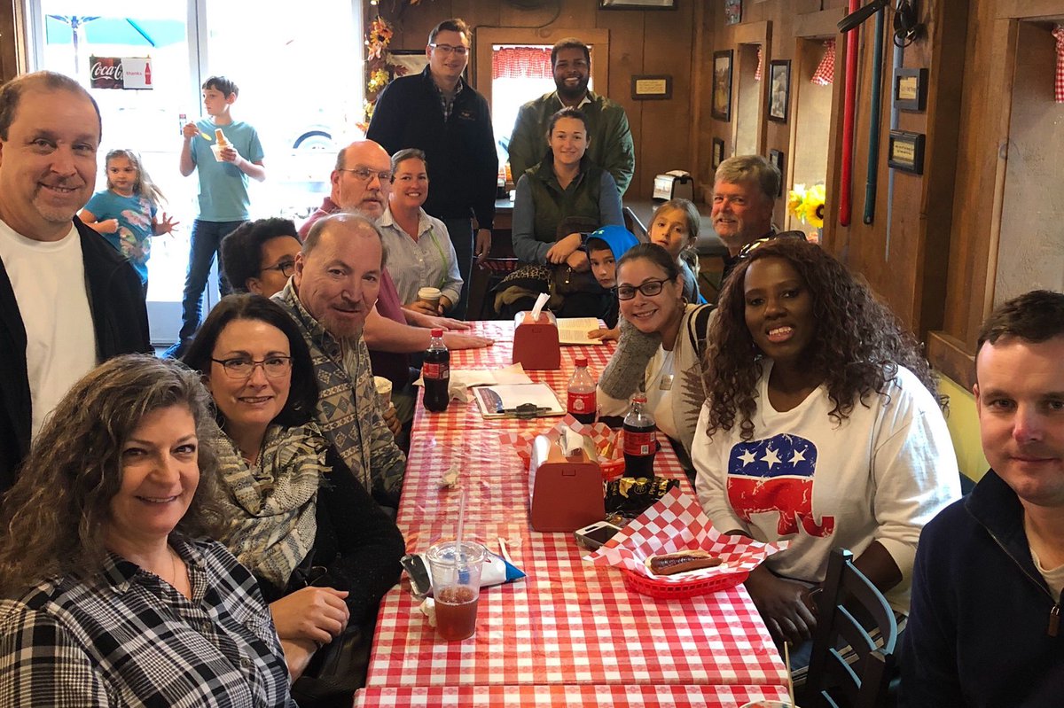 RCFCMD's tweet photo. A great time was had by all at the Little Red Barn in Jefferson. #thelittleredbarn #fredcogop #jeffersonmd #frederickcountymd https://t.co/rcjGmcAVxX