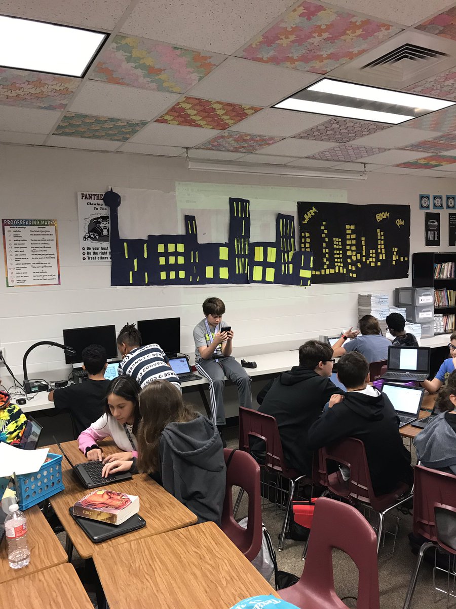 heathgone13's tweet photo. #TMSComicCon room transformations beginning. @HumbleISD_TMS https://t.co/GGT7AeEz5o