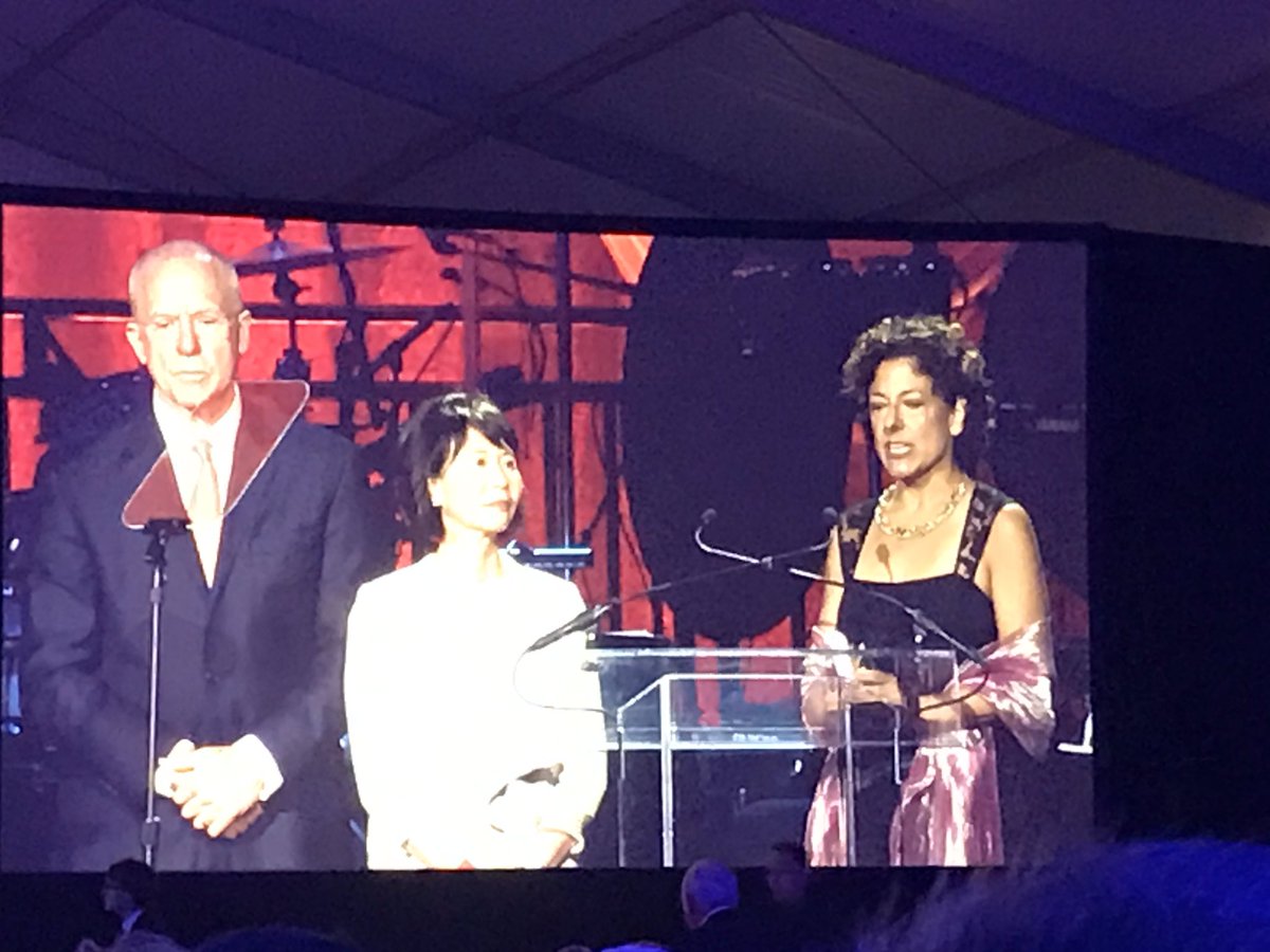 Julia Tchou tweet media