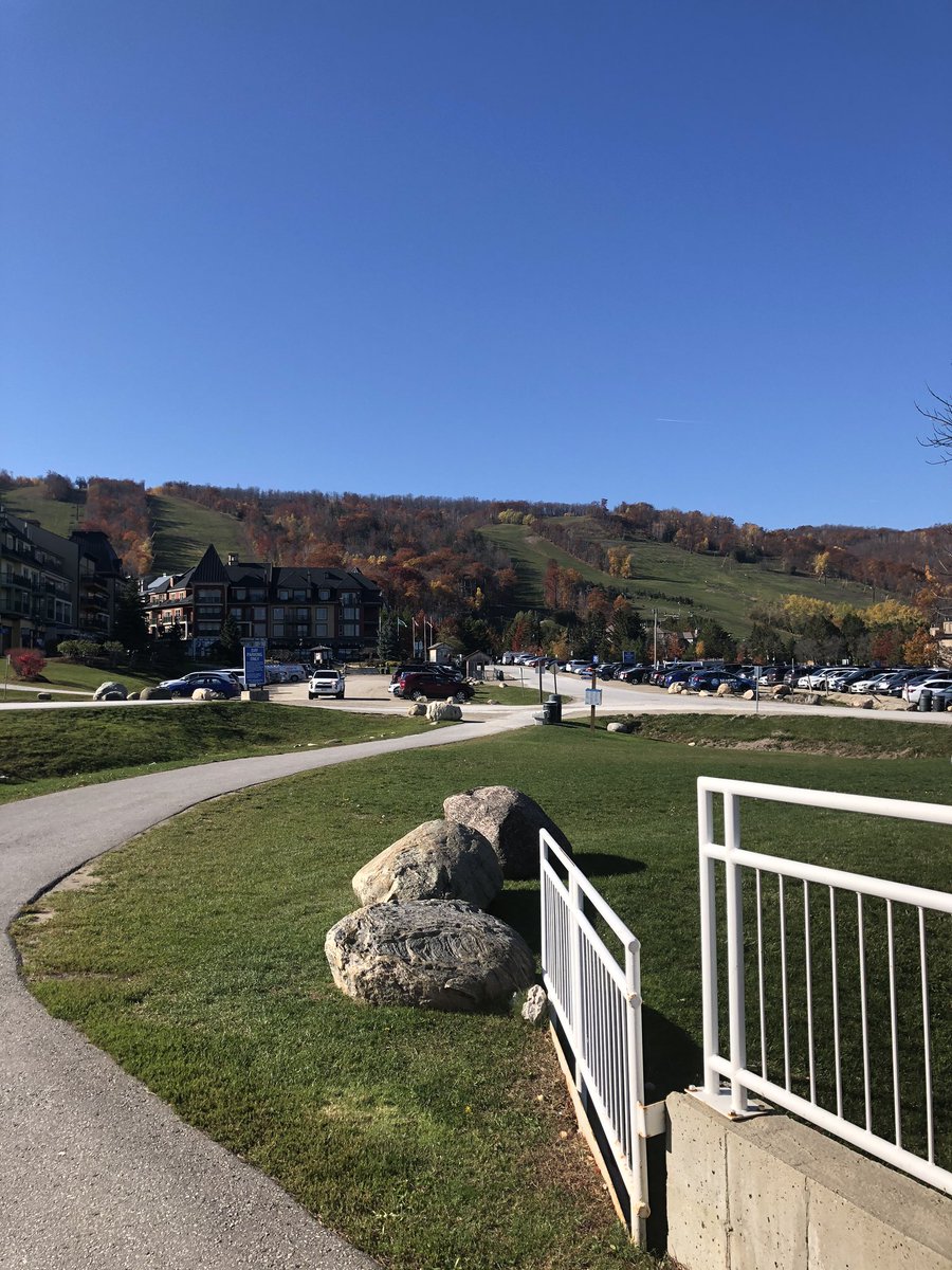 stephjwalker's tweet photo. Great spot for the #ocea45 conference. I’m walking away inspired with ideas to increase exposure to all pathways. #ONEL https://t.co/kXANW2z9tR