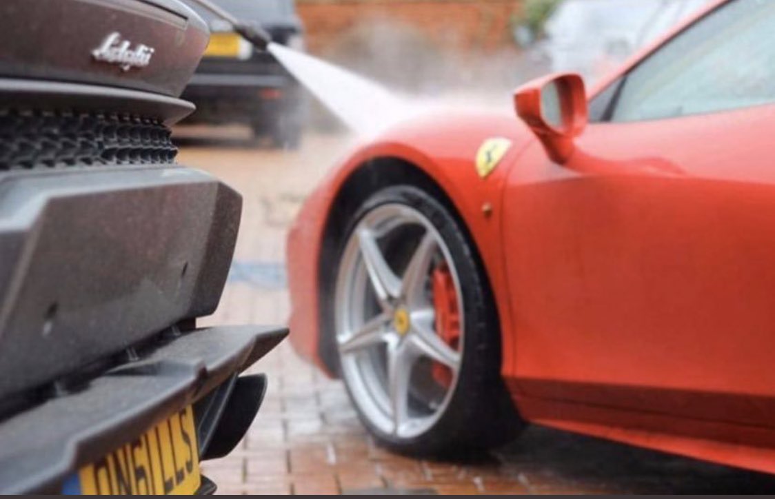 xfleetvehicles's tweet photo. **GIVEAWAY** FOLLOW AND RETWEET... For a chance to win a free valet. ๐ฆ๐Winner picked 9.30am Wednesday. #FreeValet #Giveaway #Pendle #XfleetCars #xlcrgroup #xlcrvm https://t.co/UeCDjkyN6c