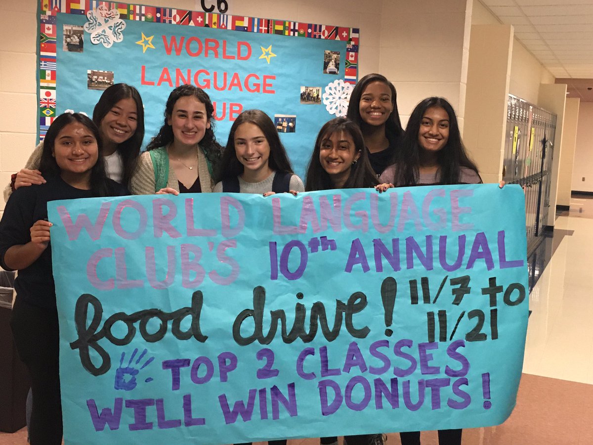 SrtaDrain's tweet photo. Great teamwork from WLC today as we made signs for our upcoming 10th annual Thanksgiving Food Drive, starting Nov. 7! #thswlc #wlcfooddrive @theTwinsburgHS https://t.co/s5LDejIRb2