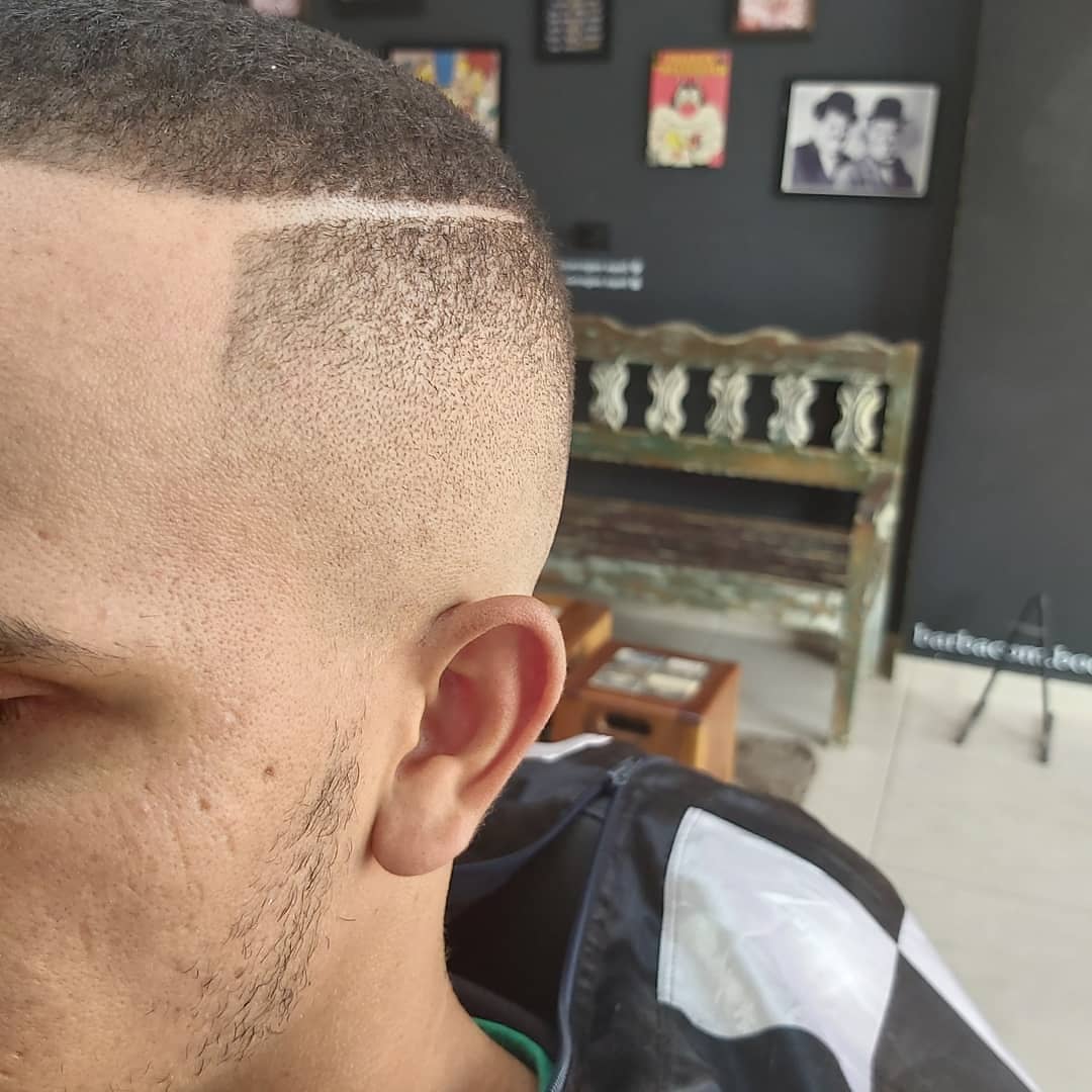 Disfarçado na navalha + risco ✂️💥📏 - Espaço André Ilhéu