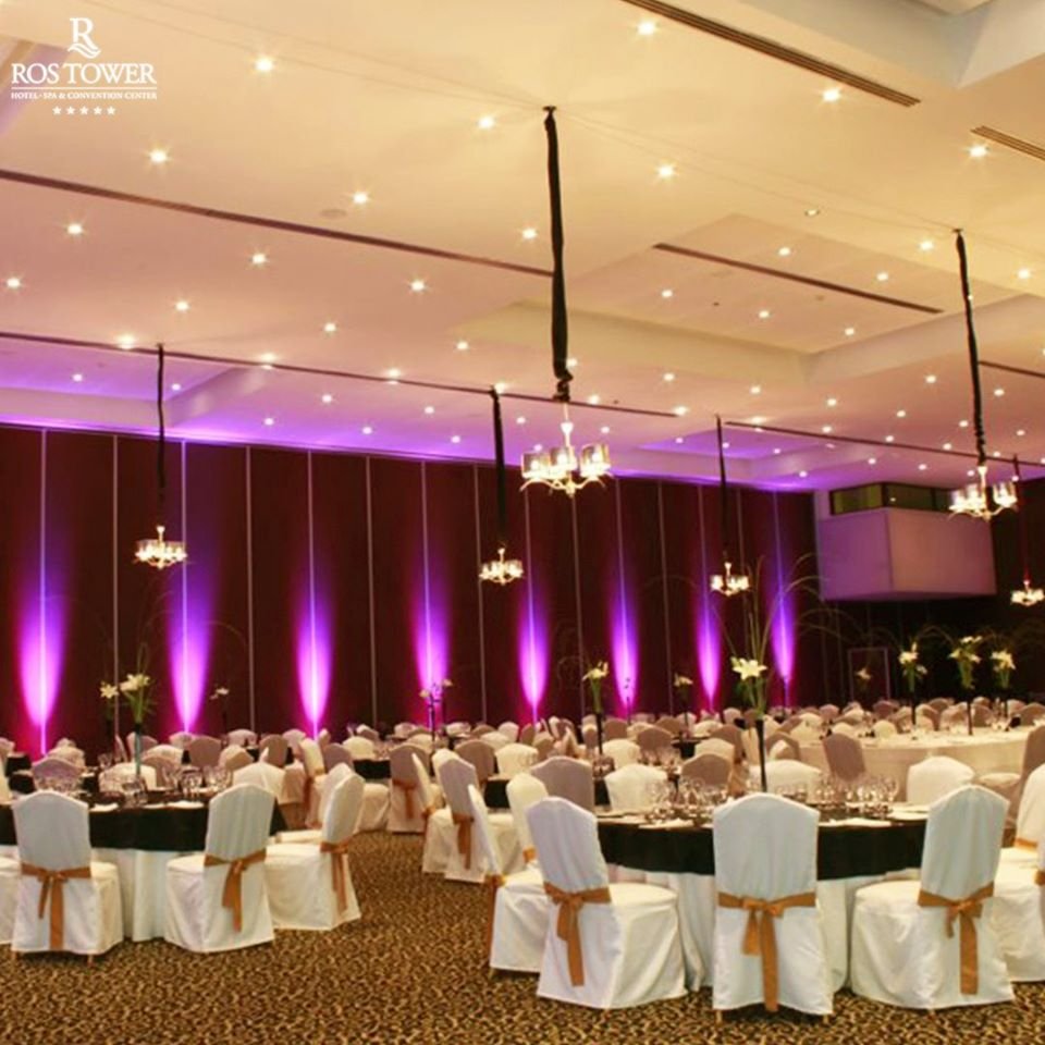 Mágicos 15 años 🌸✨
.
⭐ Que tu evento sea 5 estrellas ⭐
El estilo que te mereces, para un día especial! 🌹🥂
.
Nos encargamos de que cada acontecimiento sea único e inolvidable! ✨
.
.
Promociones
💻bit.ly/2DgehBa
.
Teléfono 📞(0341) 529 9000