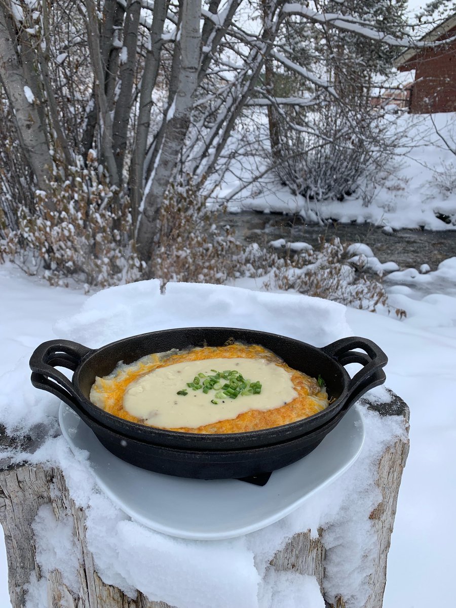 KickapooKeyston's tweet image. The temps are dropping and the snow is falling in Keystone! Stop by the Kickapoo and warm up with our Shepherd’s Pie, back on the menu for the winter!

#GoodFood #GoodLife #Winter #Snow #SeasonChanges