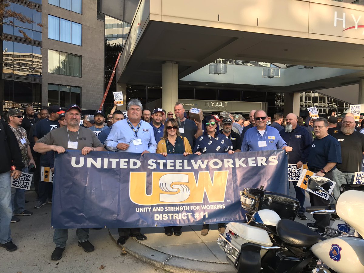 steelworkers's tweet photo. Over 625 #Steelworkers getting ready to take the streets of DC for #SafeJobsNow https://t.co/KLiIe3bgaZ