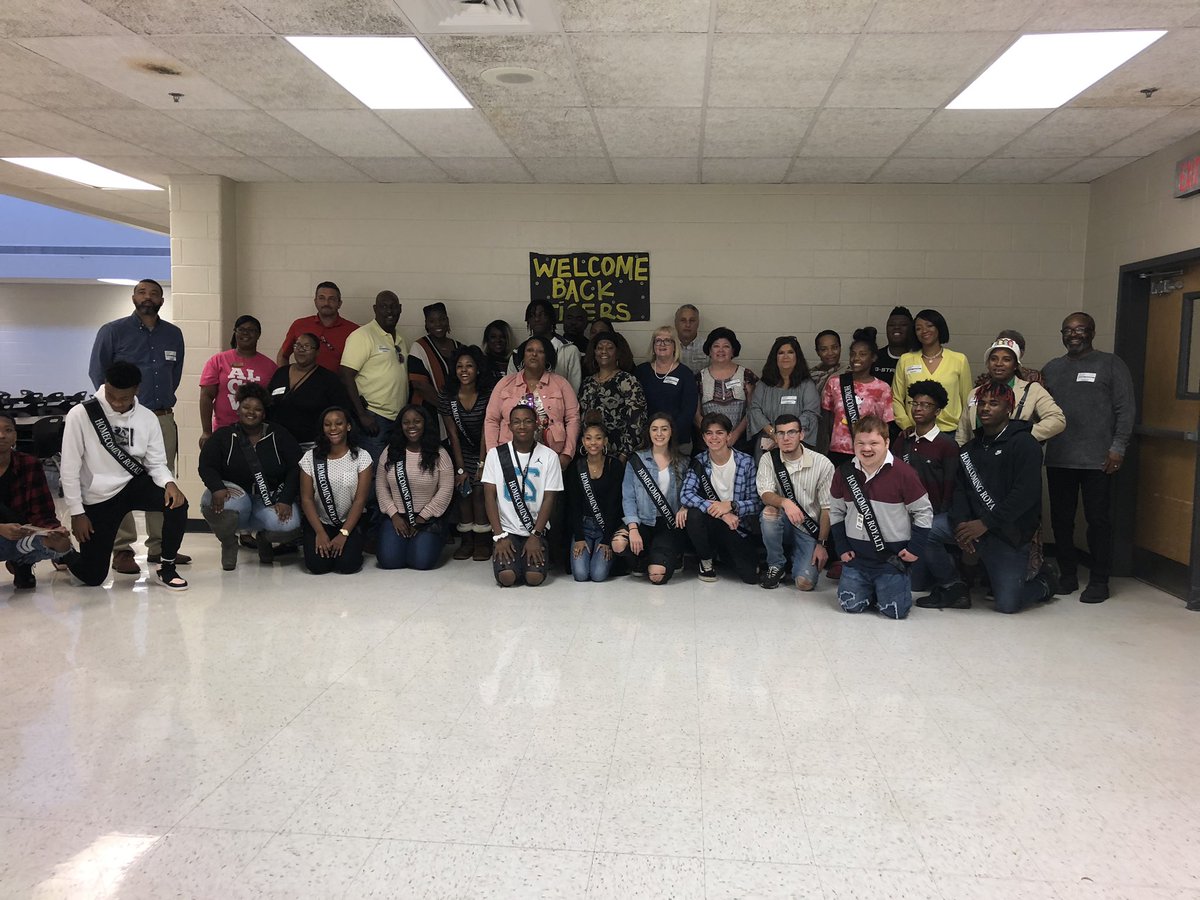 ashley_rich89's tweet image. 2019 Homecoming Court Luncheon!