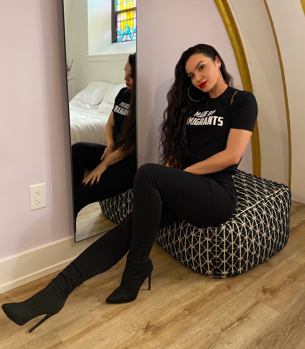 Javits Arias On Twitter She Lives