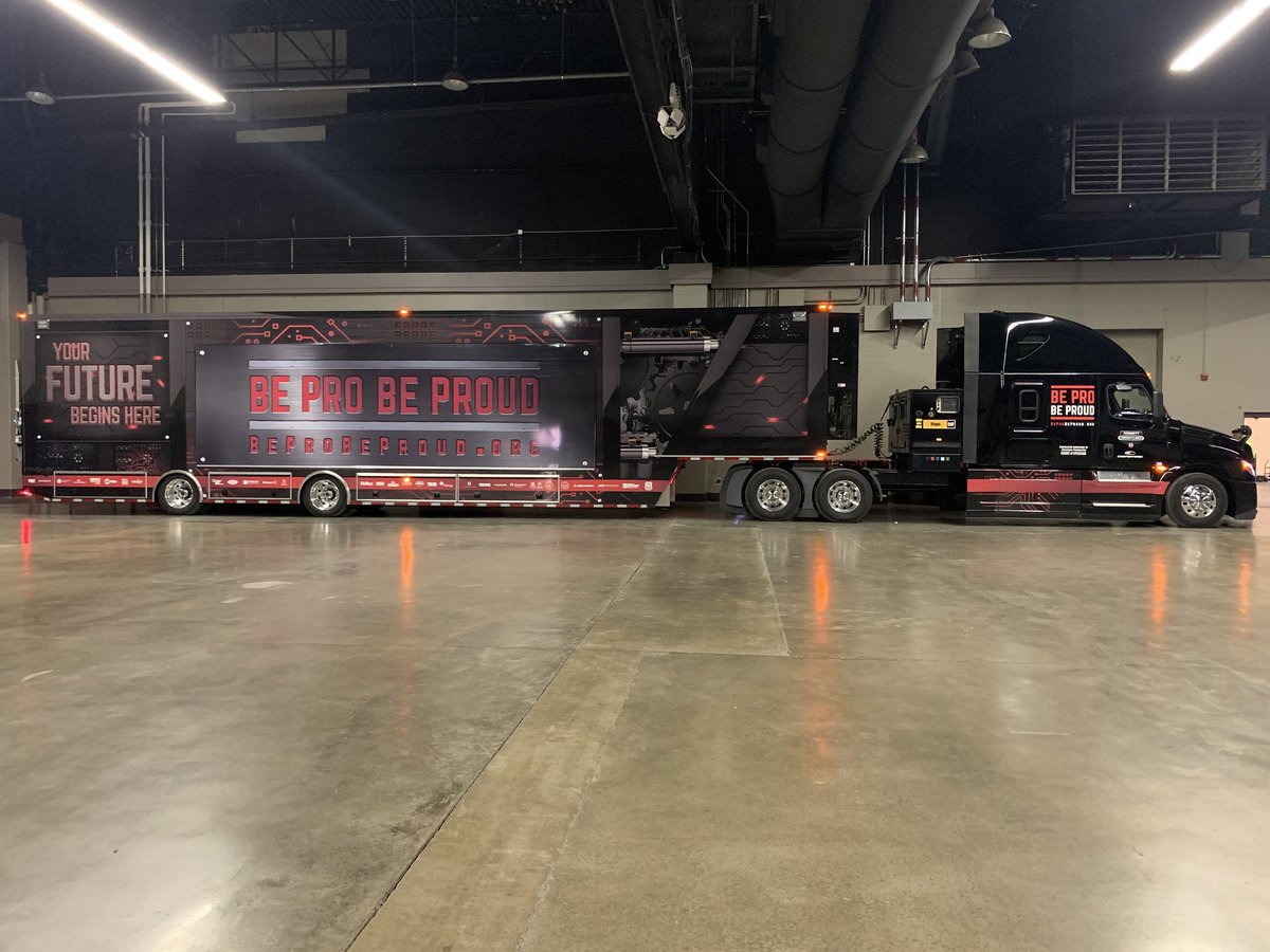 kymanufacturing's tweet photo. THE TRUCK IS IN THE BUILDING! We're so excited to have the future of #workforcedevelopment @BeProBeProudAR with us during our Summit this week! Register now to see it at https://t.co/Zinc5SUmzw
#kymfg #ThinkKY #TeamKY #KYMakes #MadeInKY @ThinkKentucky @KYLaborSec @KyEdWorkforce https://t.co/8UwDPquxLB