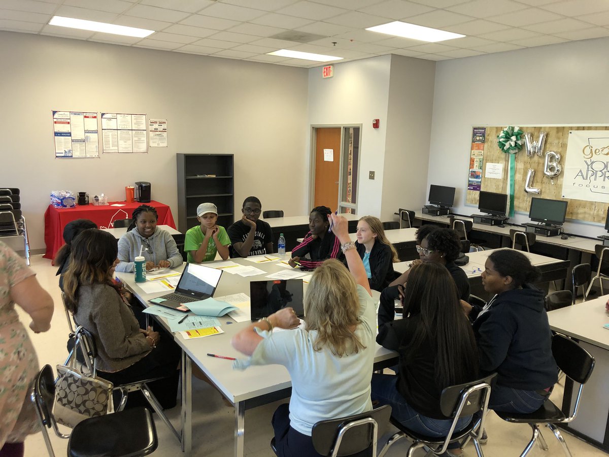 RYL_RCPS's tweet photo. Teen Leadership Panel is working hard to finalize your class lists! Register today: https://t.co/OfVuZsOnbj #teenleadershipsummit #TLSSparkChange #TLS2019 https://t.co/OkwbG2mRMj