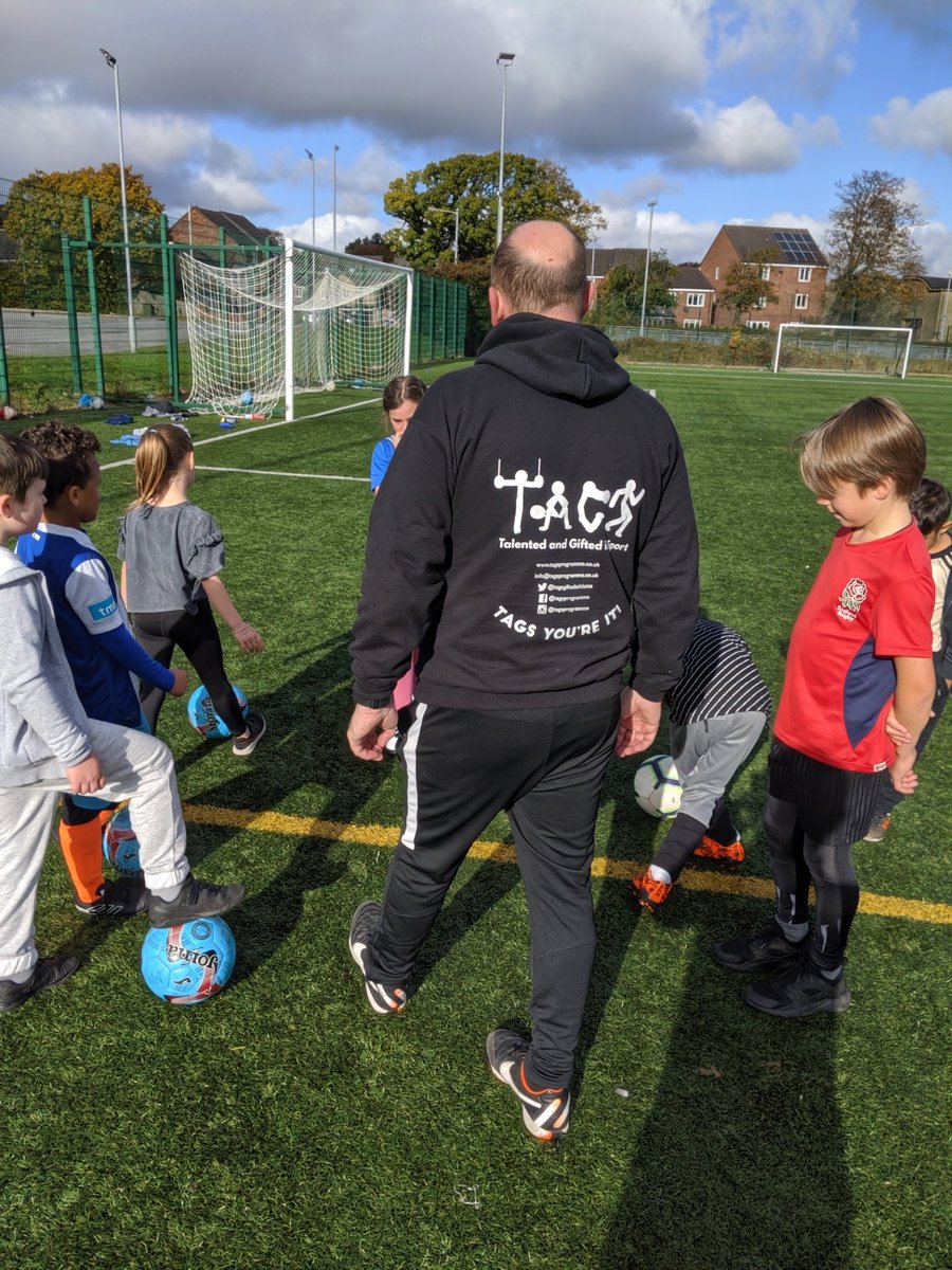 tagsprogramme's tweet photo. Great 1st day @ZaraSc 
#Football #Tennis #Athletics under the tutelage of @soccerelite &amp; @SoccerEliteG performance development centre's Mark Brier &amp; our amazing #sports leaders
#Bradford #Heaton #shipley #saltaire #bingley #MondayMotivation https://t.co/giRJJ5F62I