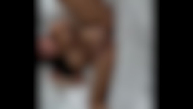 I just uploaded a Fan-exclusive video to PornhubModels. Wanna see what you're missing? https://t.co/UGkhf2f2q1