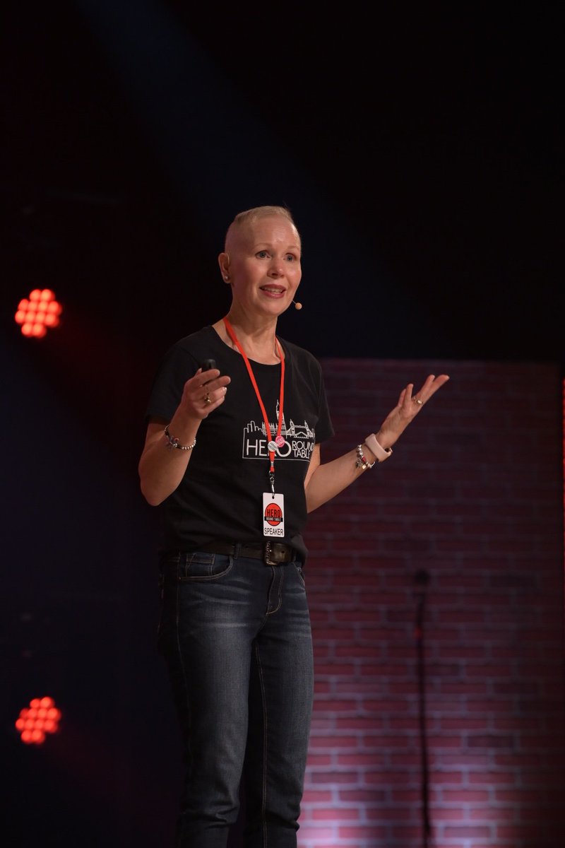 HeroRoundTable's tweet photo. Heroism educator @MichelleWerning talks about combating cancer, giving without expecting to receive in return, using the moments you have, and fighting for what matters. #HeroRT https://t.co/UKPeIiwRpf