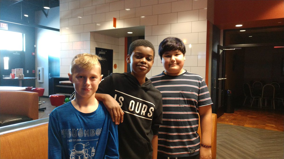 jmuzzalupo's tweet photo. @wmscats choir students go bowling https://t.co/MO23ewX54m