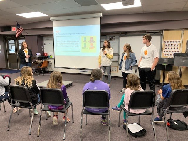 RV337's tweet photo. RVHS Resist students went to the Middle School today to talk to students about the importance of not juuling. #RedRibbonWeek https://t.co/AJYEUIDZ51