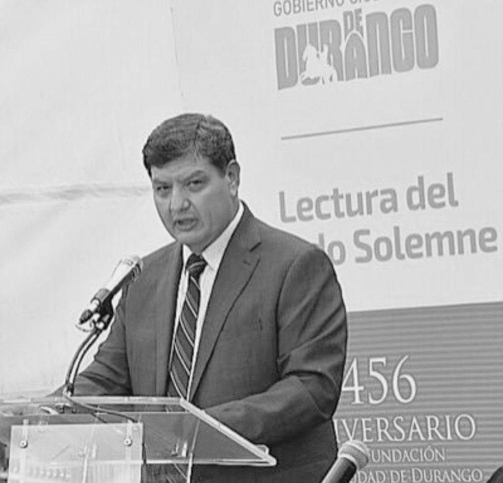 JosePorras1900's tweet photo. ... cuando recibió la llamada de su amigo @CASTRELLON3 para informarle que según el representante de los #Jacobos (Juniors que quemaban coches en la ciudad por hobbie hace ya algunos ayeres) el buen @DavidAnayaMX habían encontrado la forma de deshacerse de varios twiteros... https://t.co/rRouAcdEvs