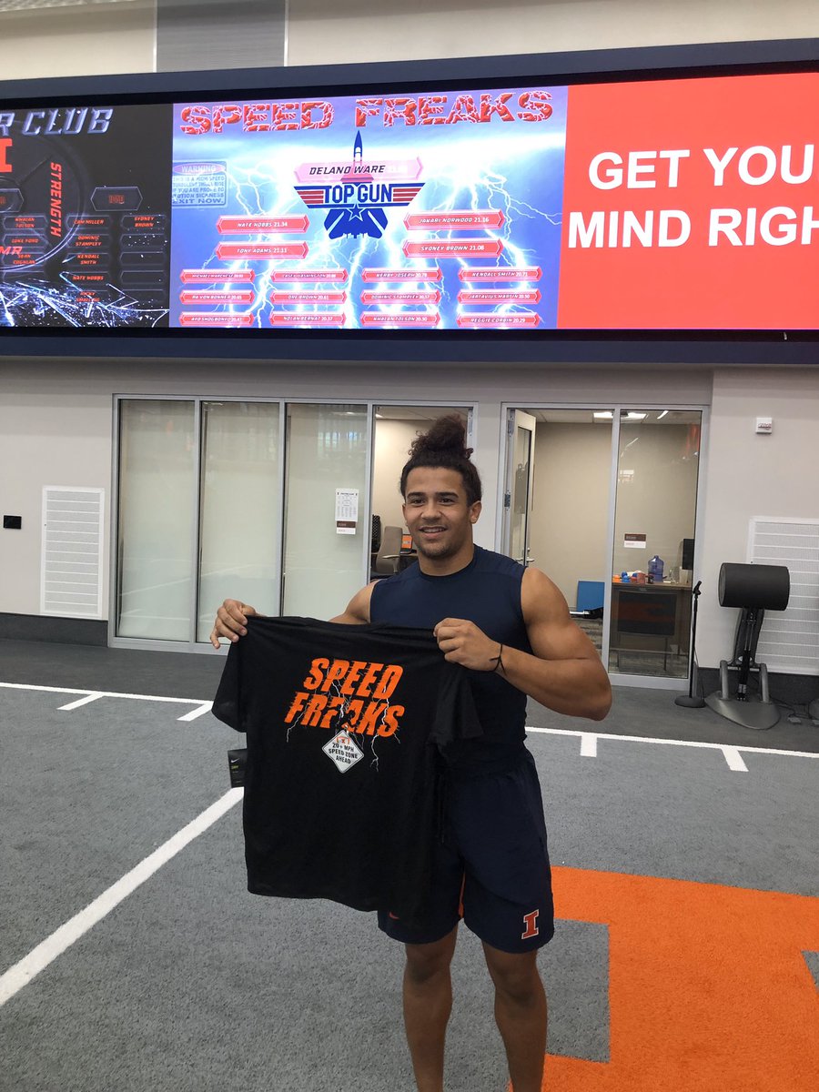 StrengthIllini's tweet photo. #speedfreak⚡️ alert! @chasebrown____ hit speeds of over 20+ mph in the win over Purdue Saturday to become the newest member of the club! #GYMR #fasttwitch #speedthrills @Loustrength @IlliniFootball #BR97 https://t.co/VL4nDkWbm9