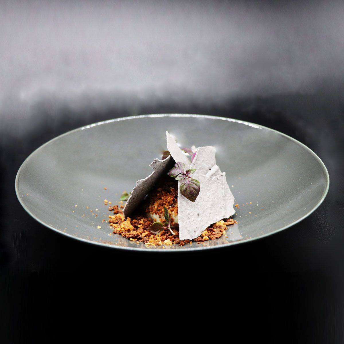 HALLOWEEN WEEK! 🎃
Join us this Thursday for our Wine &amp; Dine night with @PBMMW 
4 courses | 5 pairing wines 🍷
.
.
.
.
#halloween #winelovers #wineanddine #foodies #cheflife #chefs #tasting #tastingmenu