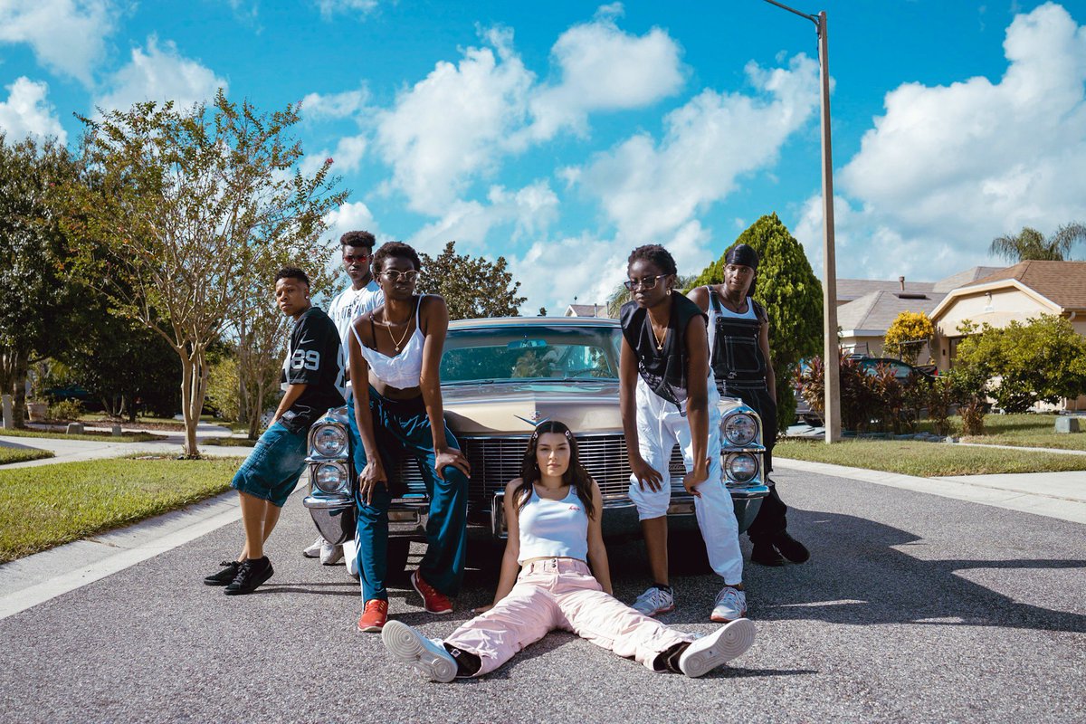SlickWitTheKeys's tweet photo. “Keep ridin, car slidin
That's cool 'cause I'm Cadillac pimpin”

Taken by me 🧳 https://t.co/ebZHdu7jTQ