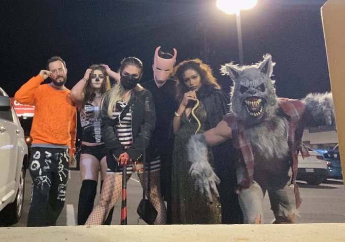 Halloween fun. Who&rsquo;s the Big Bad Wolf 🐺❤️ https://t.co/Tl4b0VHsm6<a href="/tag/bigdick"class="tags"><span>#bigdick</span></a><a href="/tag/uncut"class="tags"><span>#uncut</span></a>