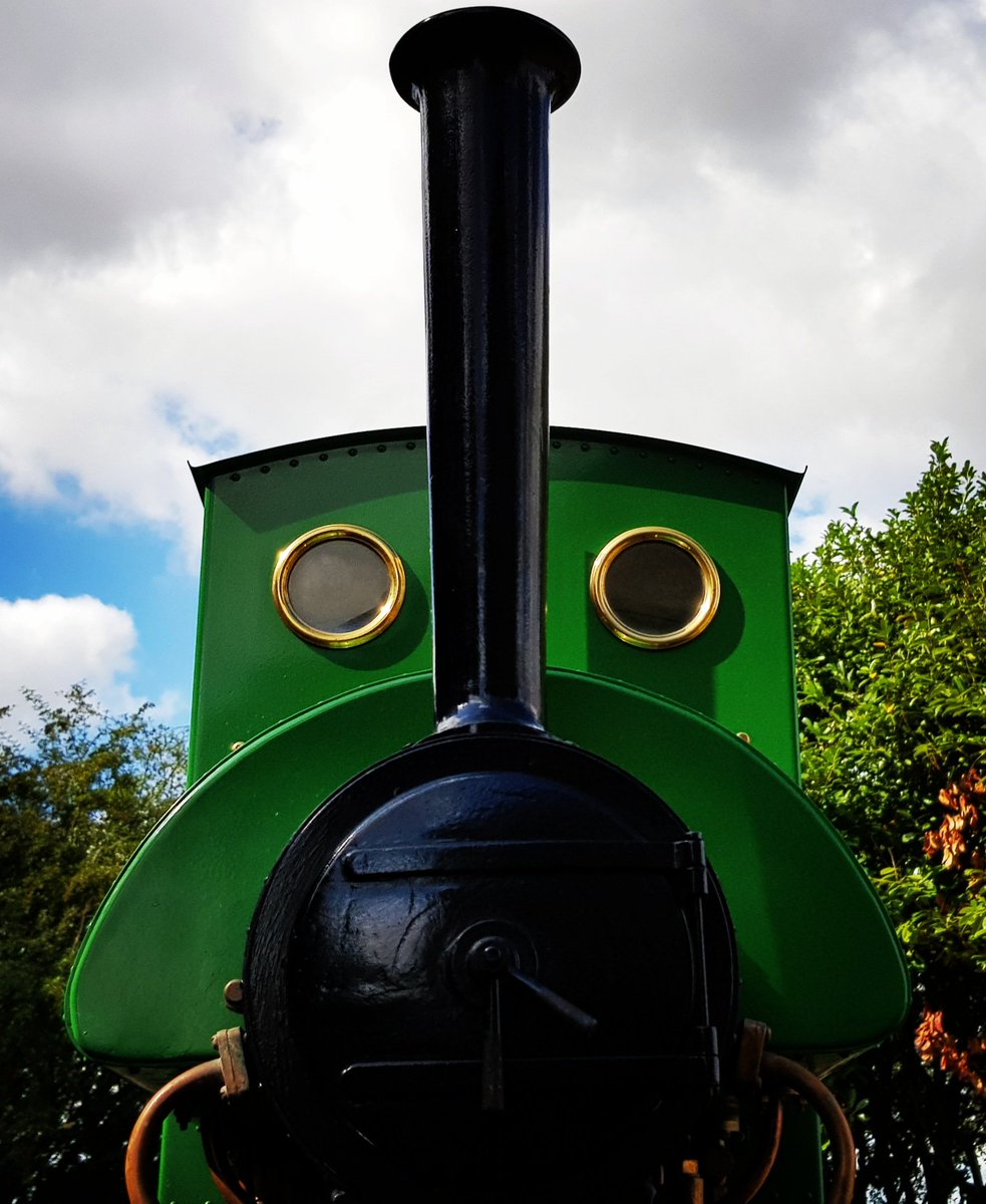 Track ordered ✅
Coach ordered ✅
New road trailer acquired ✅
Insurance sorted✅
Not long now! #choochoo #miniaturerailway #steamsoon