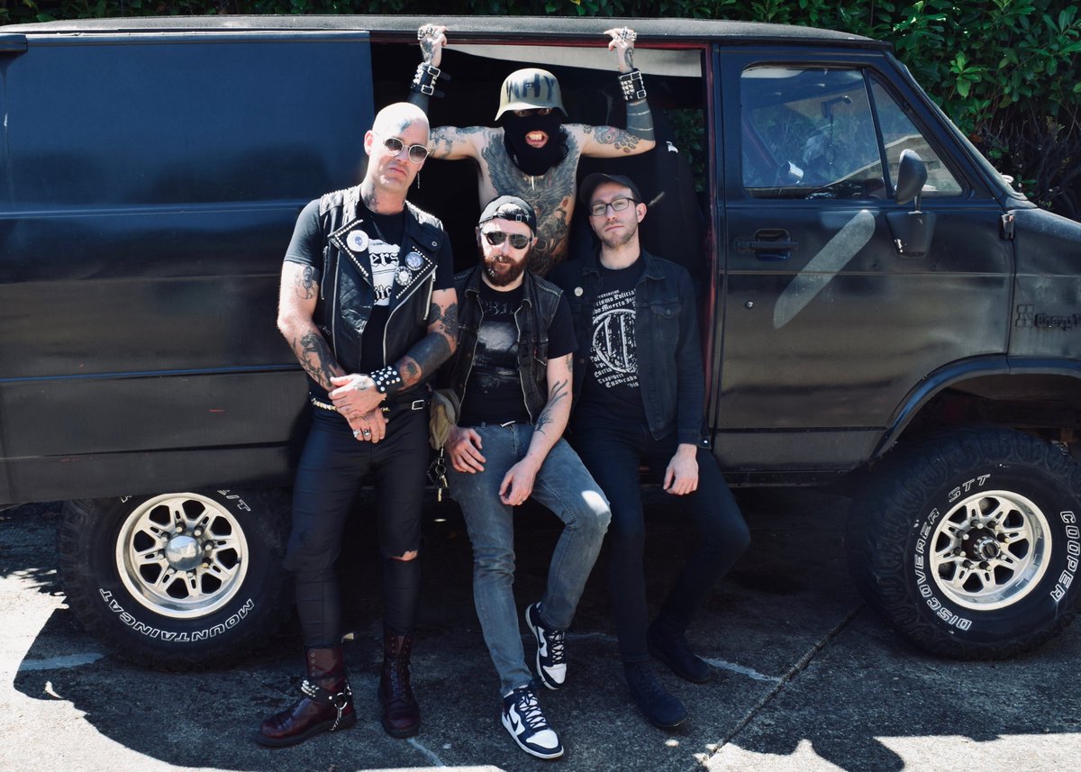 EarsplitPR tweet media