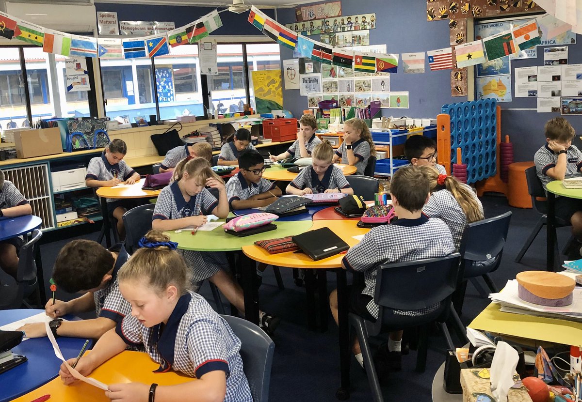 TdoyleTrevor's tweet photo. Visit yesterday to St A’s at Alex Hills. In with the Yr 4s talking about their Maths &amp; Reading Rotations and also what their new Principal next year should be like #bcesecluster 💥 https://t.co/GhtfAZJAYR